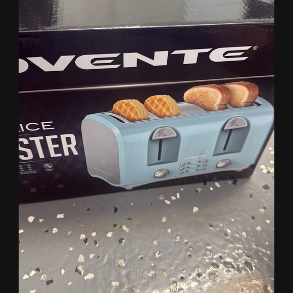 Blue 2-Slice Toaster - Picture 1 of 4